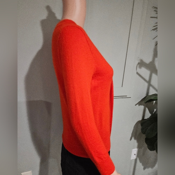 J.Crew Italian-Spun Cashmere Tie-Neck Sweater — Classic Red. Size Medium - Picture 15 of 16